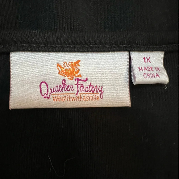 Quacker Factory Black Blouse w/Silver and Gold Sequin Stripes on Front. Size XL. - Picture 2 of 6